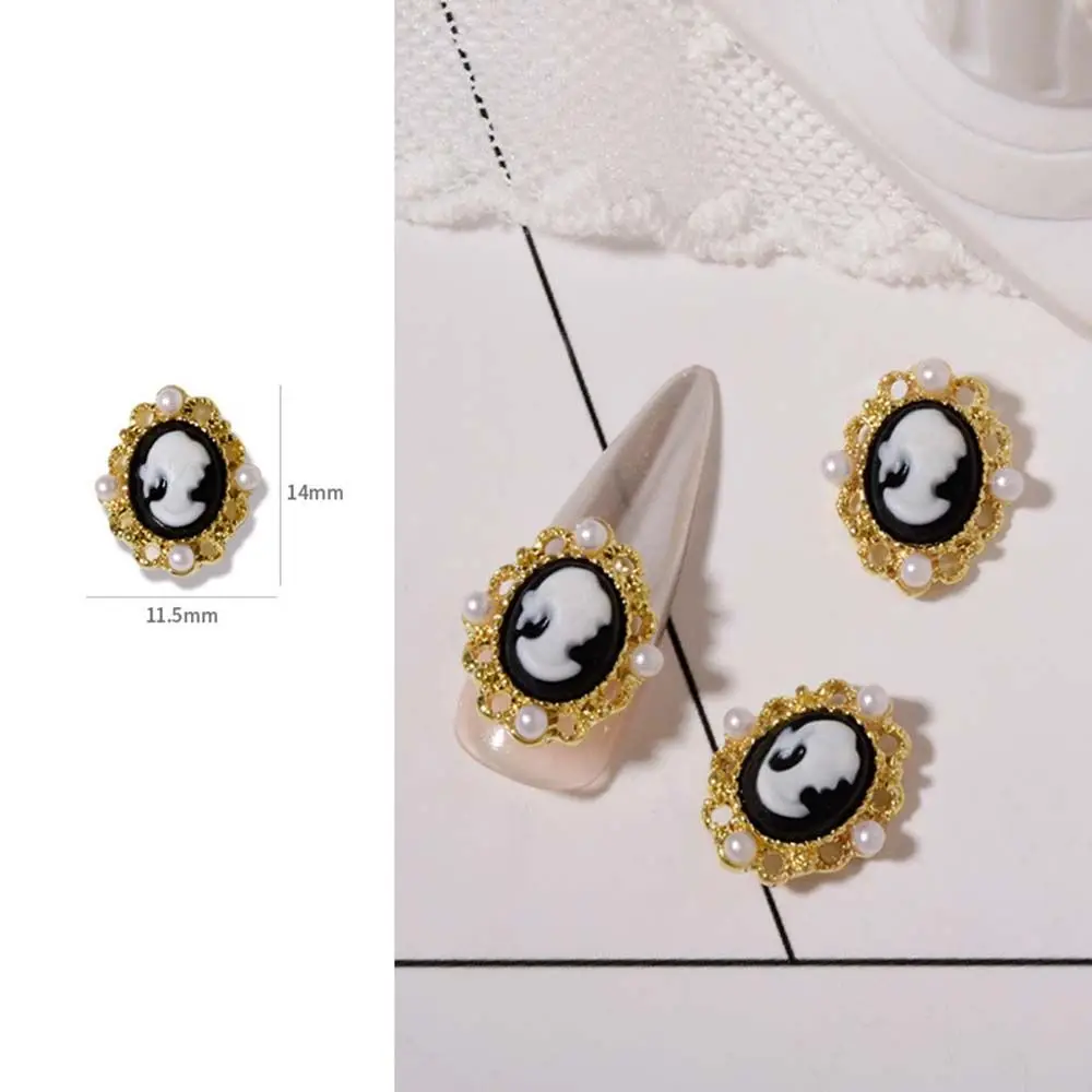 

Girls Metal Luxury Diamond Beauty Head Retro Beauty Head Ornaments Manicure DIY Nail Decoration Nail Art Rhinestone