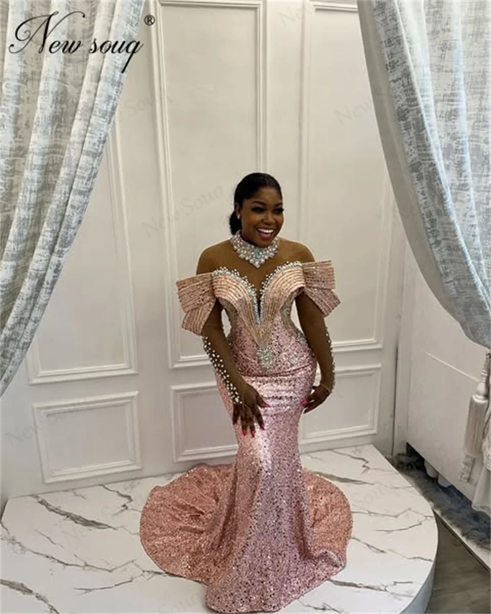 African Pink Beaded Cocktail Dresses Black Girls Off Shoulder Crystals Mermaid Prom Dress Customized Evening Dress For Party