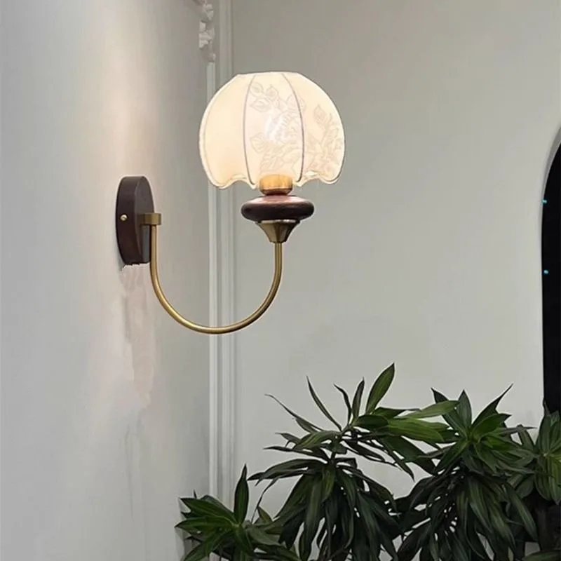 French Vintage Wooden Wall Lamp LED Light White Printing Fabric Lampshade Living Room Bedroom Cafe