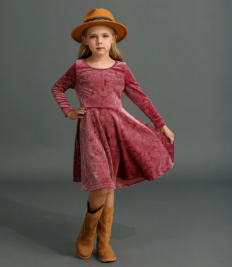 New Winter and Autumn Velvet Embossed Dress for Preschool Girls Long Sleeve Swing A-Line Twist Skateboard Dress for 2-8 Years