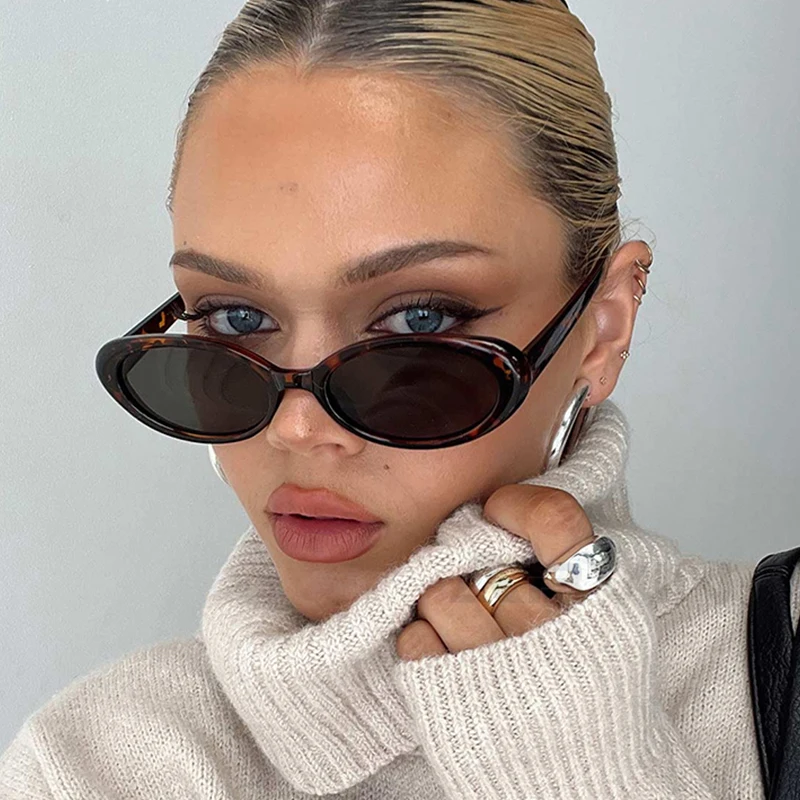 Vintage Small Oval Sunglasses Women Men Rivets Shades Fashion Luxury Sun Glasses uv400 Retro Brand Female Sunglasses Oculus