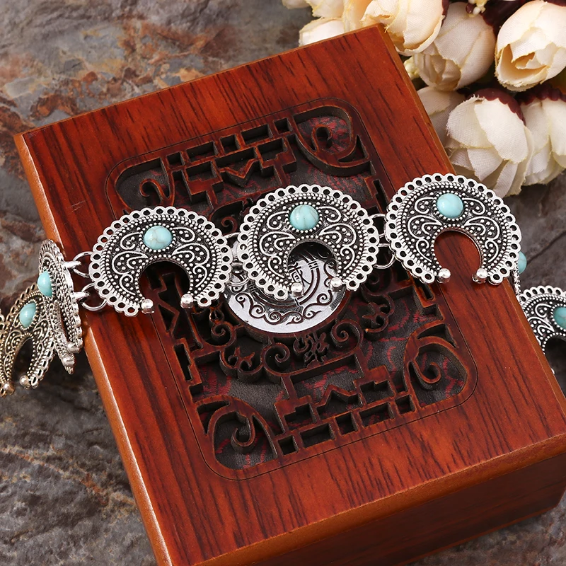 Ethnic Antique Silver Color Moon Choker Necklaces for Women Boho Turquoise Necklace Girls Party Jewelry Gifts