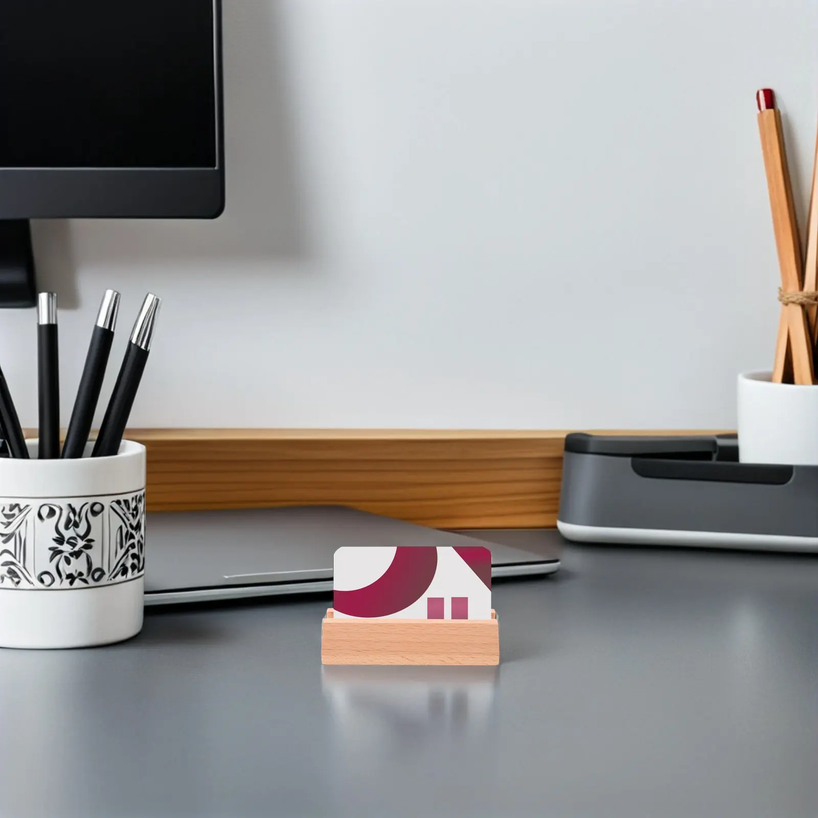 

6Pcs Beech Wood Business Card Holder Polished Edges Stable Base Office Desk Display Stand for Wedding Retail Shop Reception