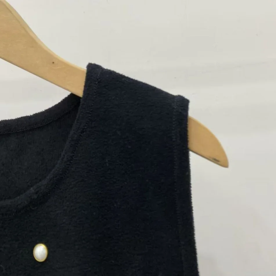

Black Pearl Decoration Ruffles Knitting Dress Women 2024 Autumn Sweet O-Neck Sleeveless Knitted Mini Dresses 5240293