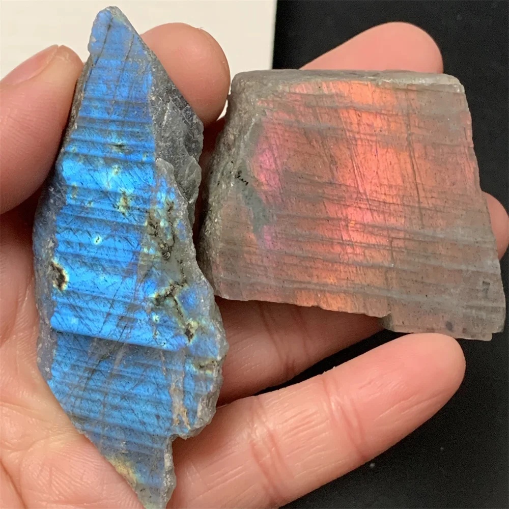 

2PCS Natural Rough Back Sliced Orange Pink Light Labradorite Specimens Bright Yellow Blue Purple Green Light Labrador Ornaments