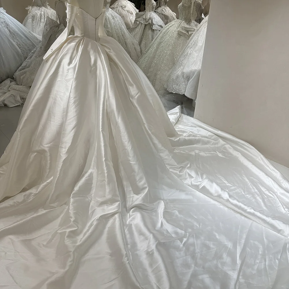 فساتين زفاف رائعة ذيل طويل رقبة قارب وأكمام طويلة مزينة بفساتين الزفاف الفاخرة كاتدرائية مخصصة فيستدو femininos