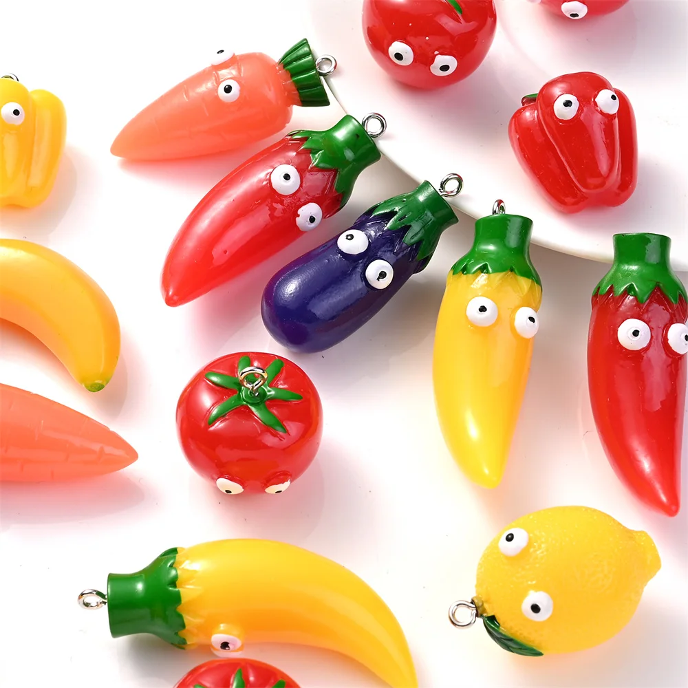 5 Stück 3D Gemüse- und Obst-Anhänger: Tomate, Paprika, Kürbis, Zitrone, Aubergine, Harz-Kreativanhänger für die Schmuckherstellung – Detail 3