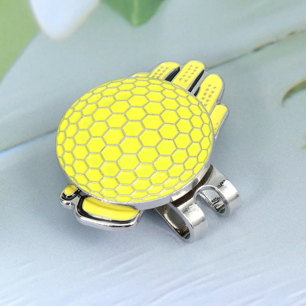 

Golf Hat Visor Clip Yellow Ball Marker Portable Alloy Hat Decoration For Golfers Outdoor Sports Accessory