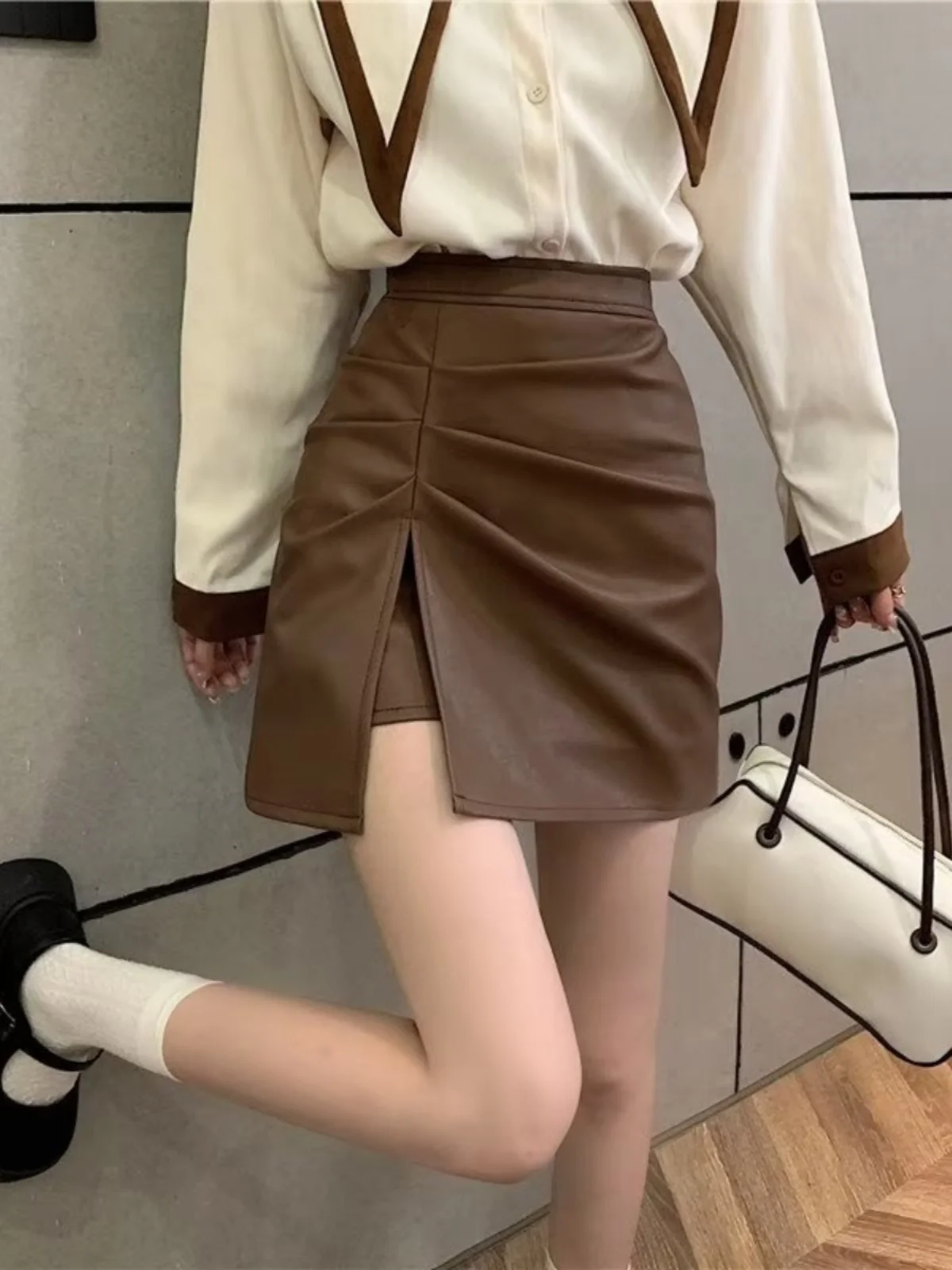 

Fashion Women Pleated Pu Leather Skirts Autumn Winter Oversized High Waist A-line Skirts Retro Mini Ladies Skirts S-5xl