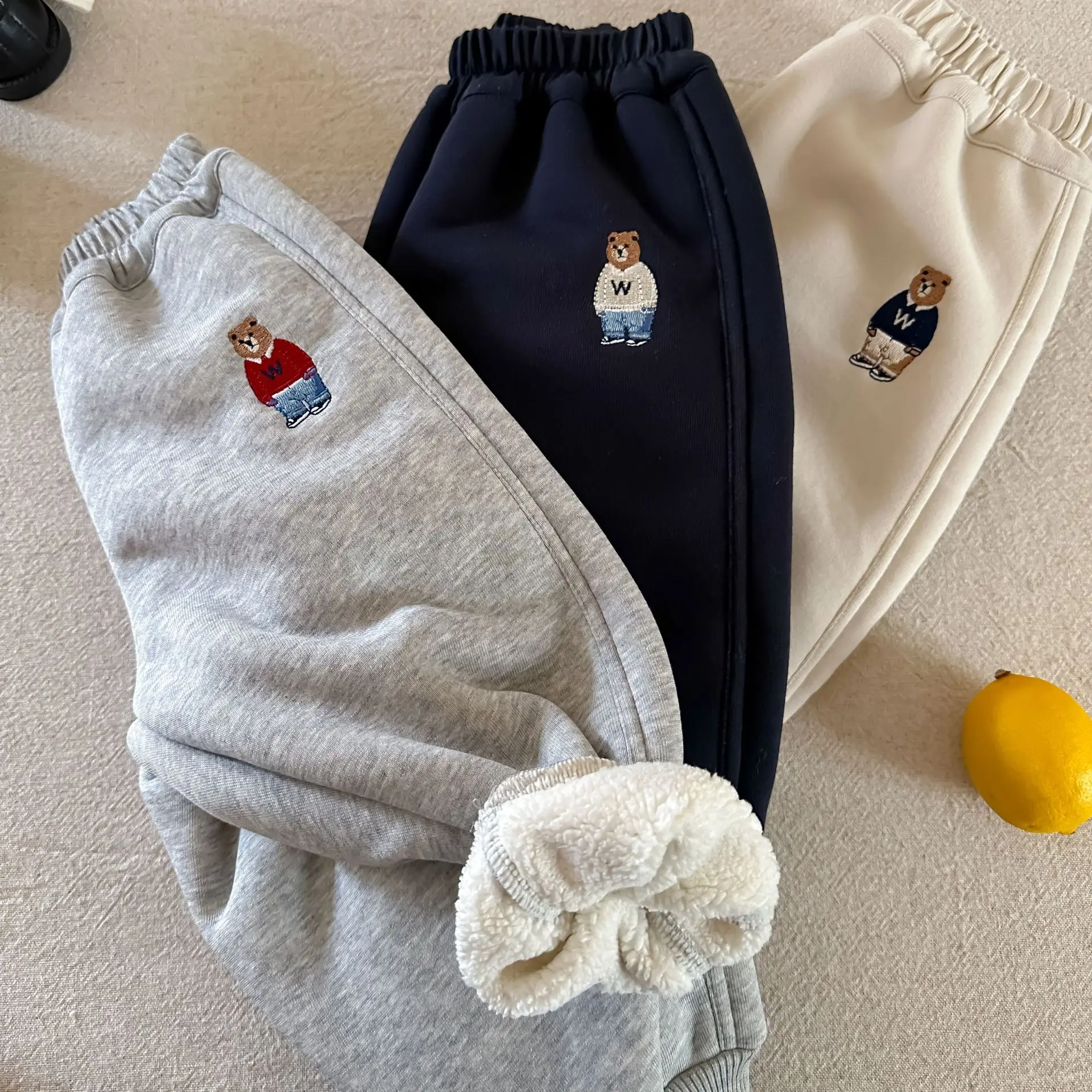

2025 Winter New Children Fleece Warm Trousers Bear Embroidery Boys Girls Plus Velvet Thick Sweatpants Fashion Kids Casual Pants