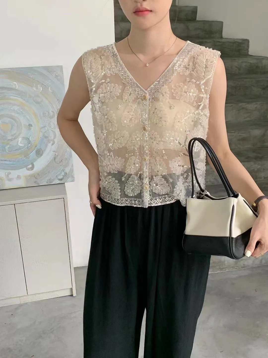 Women Stylish Leaf Embroidery Button Vest Sequin Beaded V-neck Lace-Up French Chic Summer Sleeveless Tank Top Women Outfit