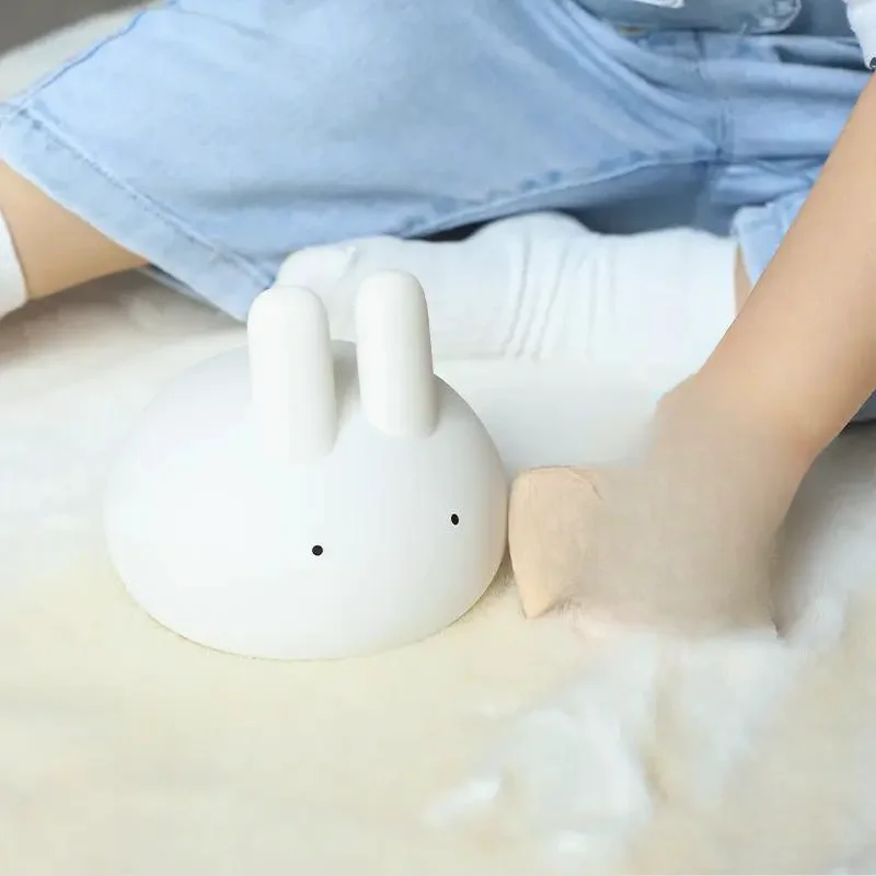 LED Cute Meatball Rabbit Night Light， USB Charging DimmingSilicone Lamp ，Cute Rabbit Can Be Timed Desk Lamp，Bedroom Decoration G