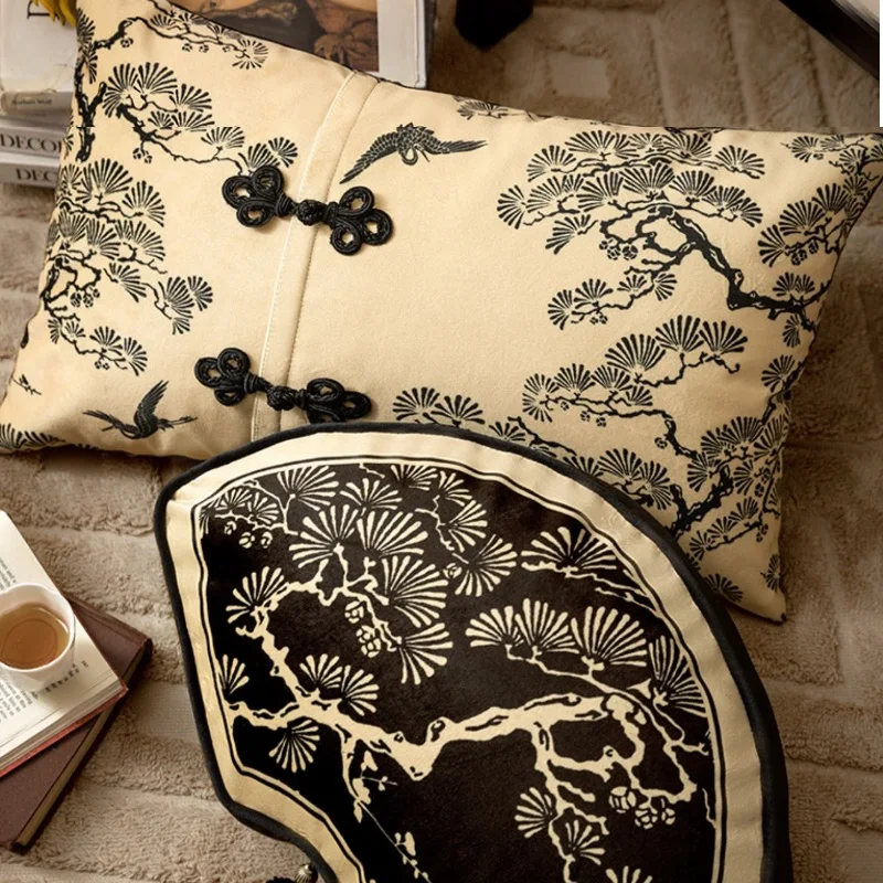 Chinese Retro Pillow Black Velvet Cushion Case Pine Decorative Pillow Cover For Sofa Chair Bedding Fan Cushion Home Decorations