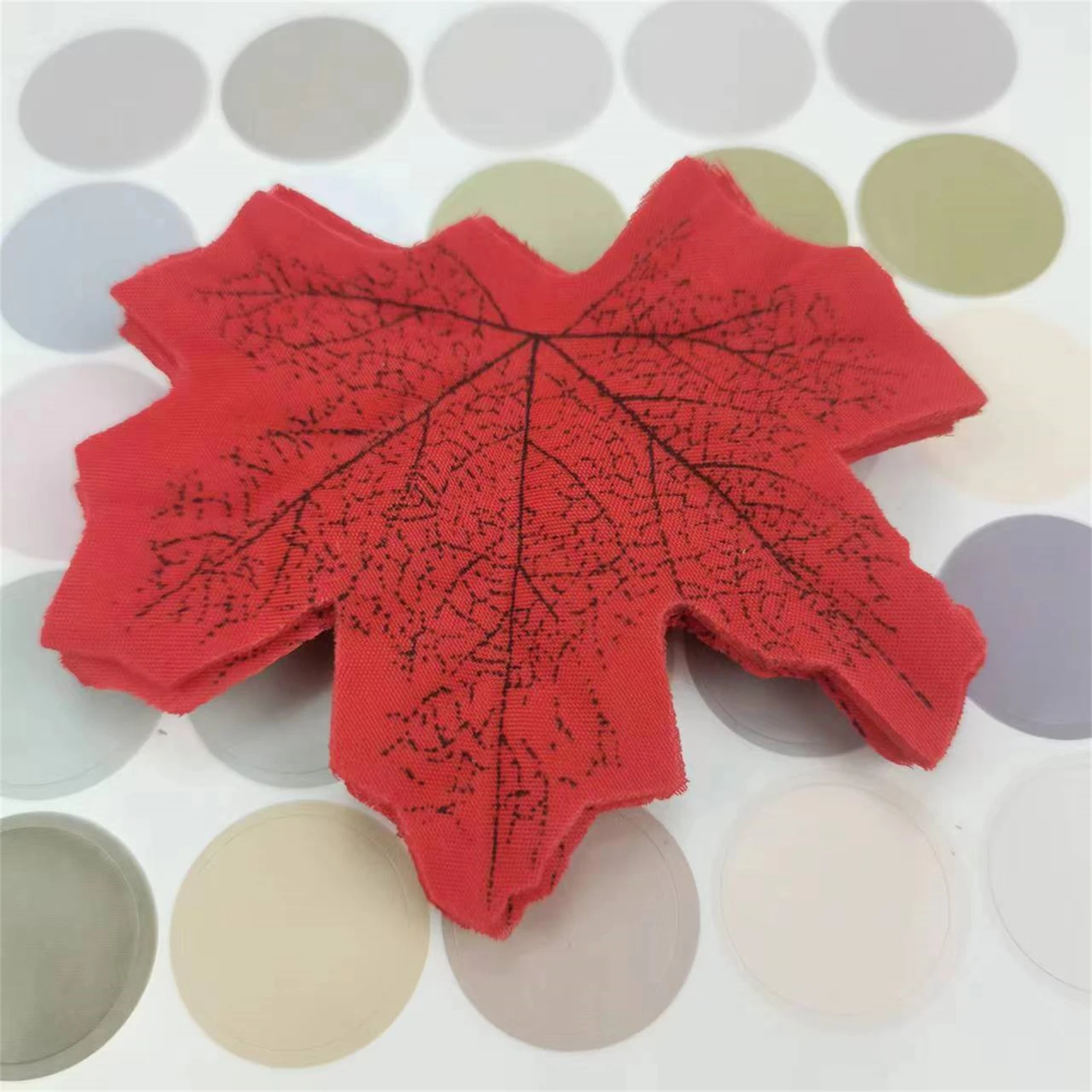 

150pcs Fall Artificial Maple Leaves Assorted Colors Odorless Autumn Leaves for Autumn Weddings Decorations