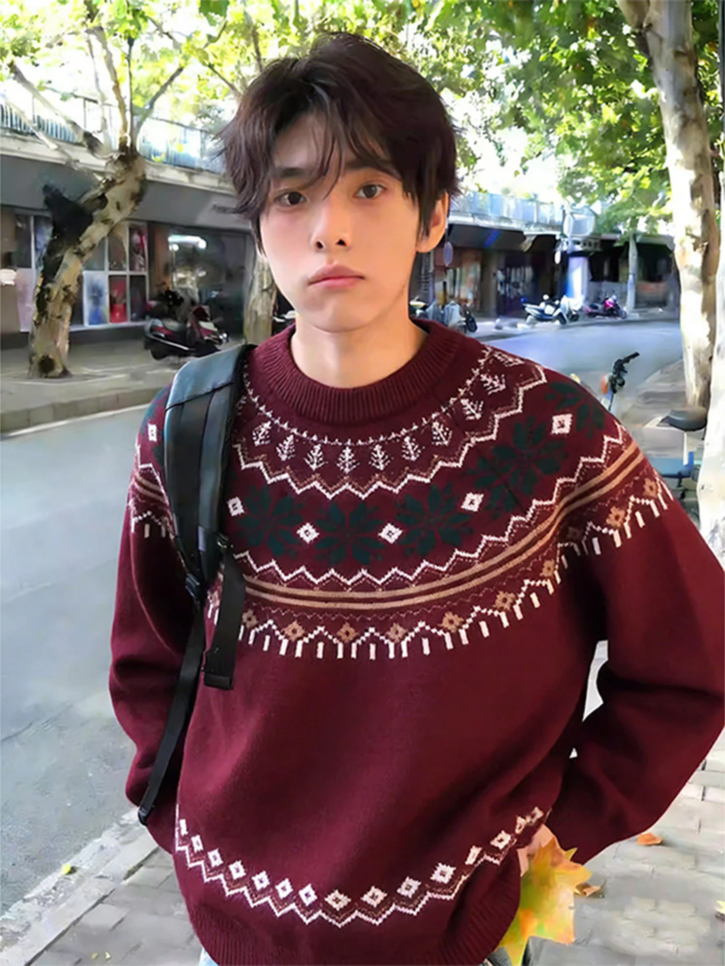 

Красная винная кофта в американском ретро-стиле с вышивкой Fair Isle для мужчин, зимняя, трендовая, брендовая, с вышивкой, базовая, для пар, из полиэстера, с длинными рукавами