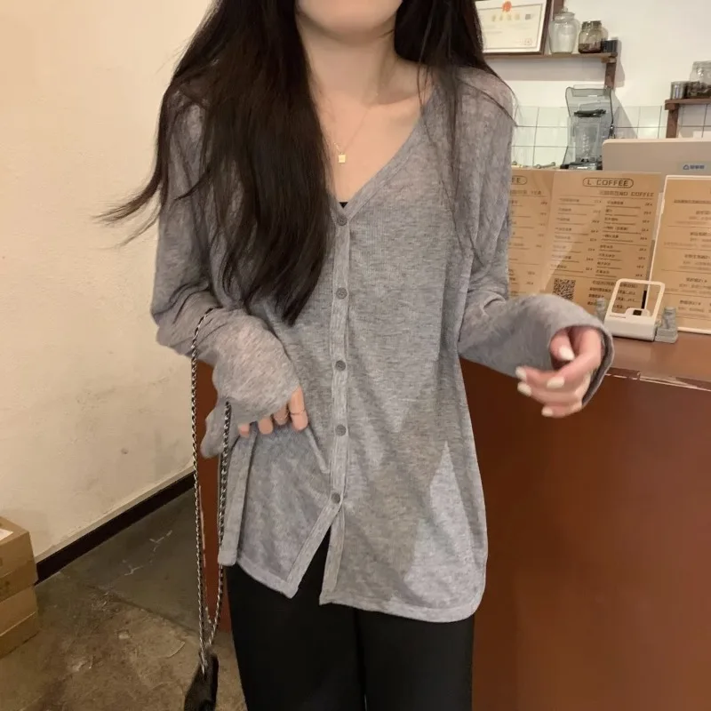 

Nice Solid V-neck Shirt Women Spring Single Breasted Chiffon Loose Slim All-match Sun Protection Thin Breathable Fashion Slim Co