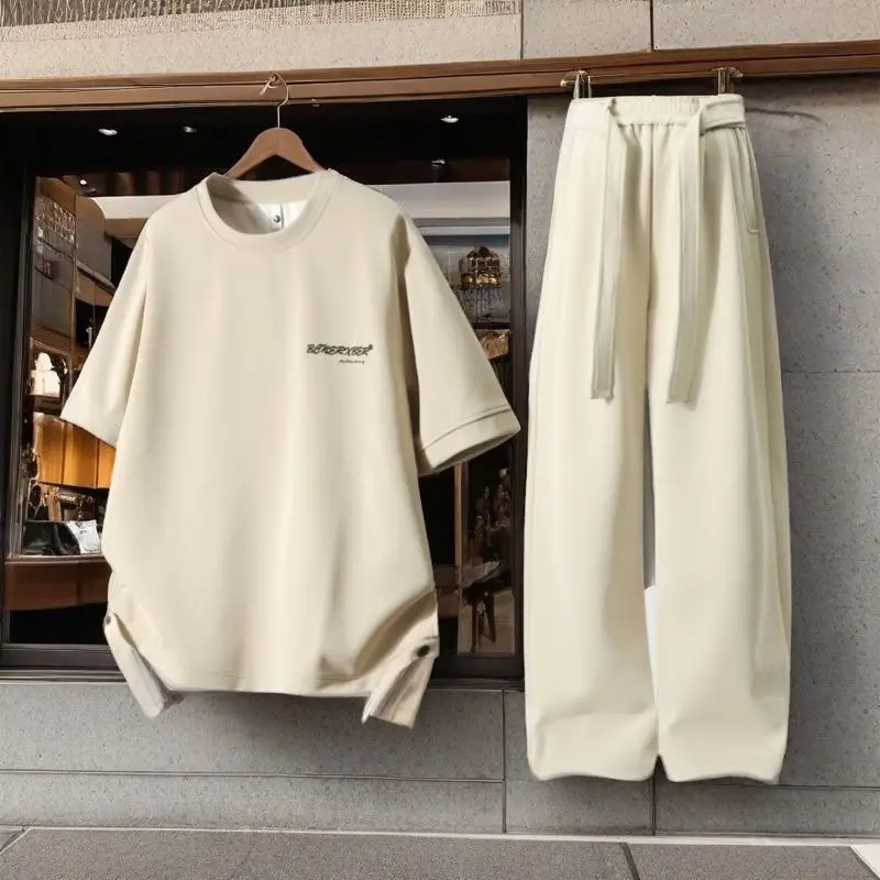 

High-End Lightweight Summer Men's Casual Sporty Short Sleeve Two-Piece Set Fashionable Dopaamine Complete Ensemble
