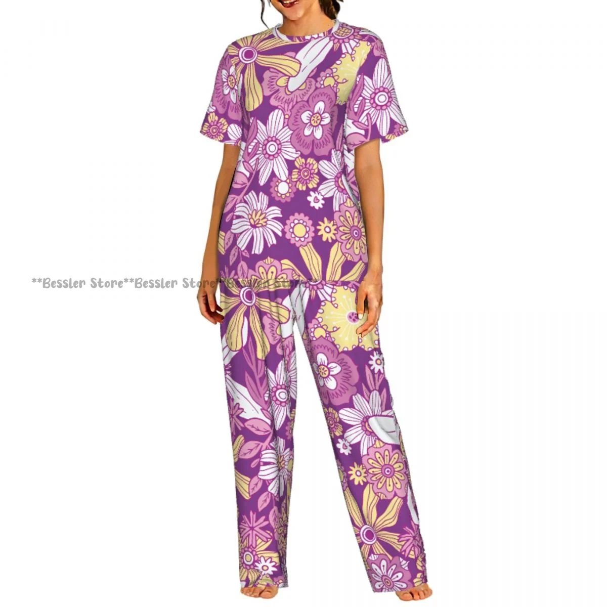 

Женская комфортная пижама: комплект для сна с коротким рукавом и цветочным принтом