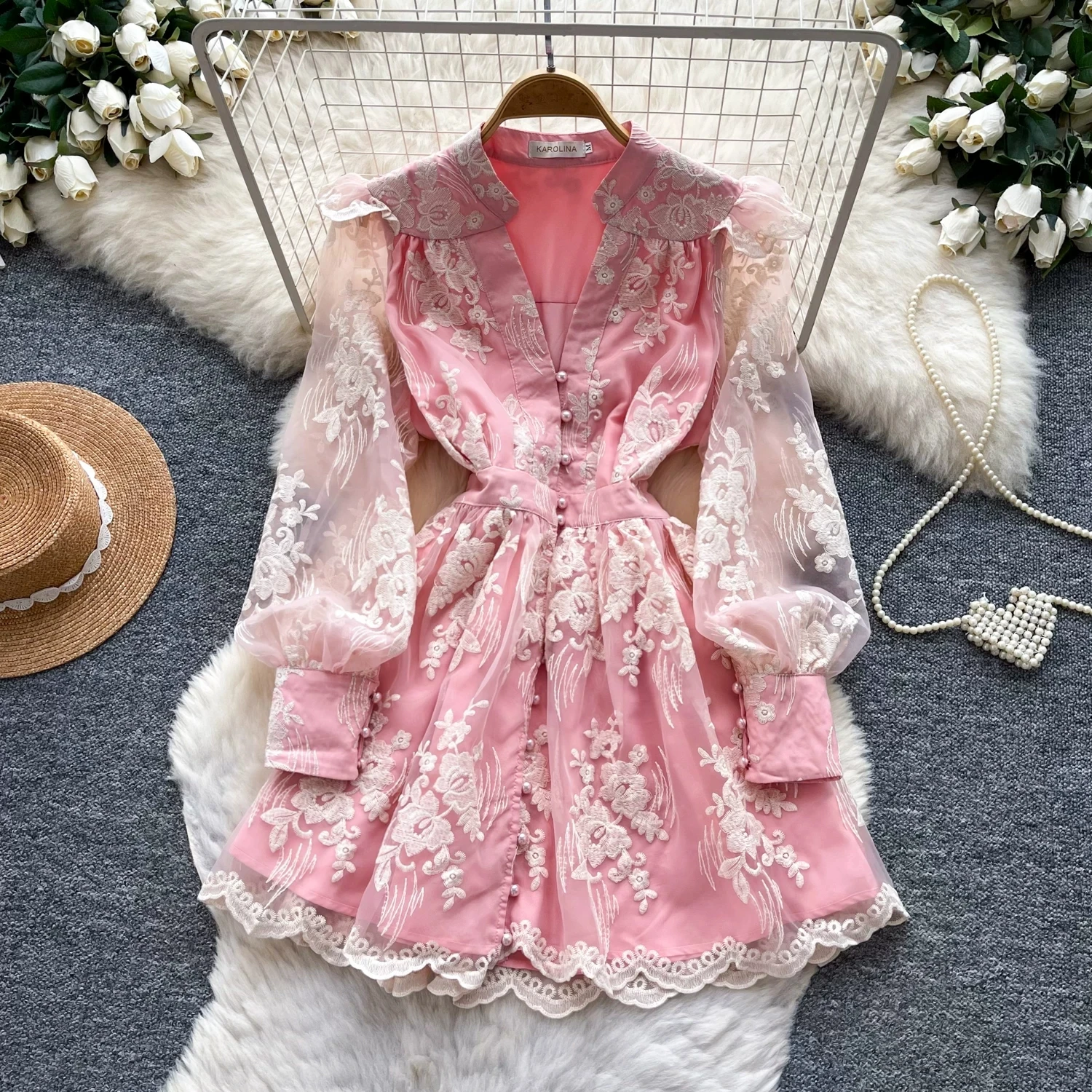 Sommerliches französisches Kleid mit süßem V-Ausschnitt, Damenkleid mit Laternenärmeln, bestickter Taille, einreihig, A-Linie, Mini, elegantes Partykleid