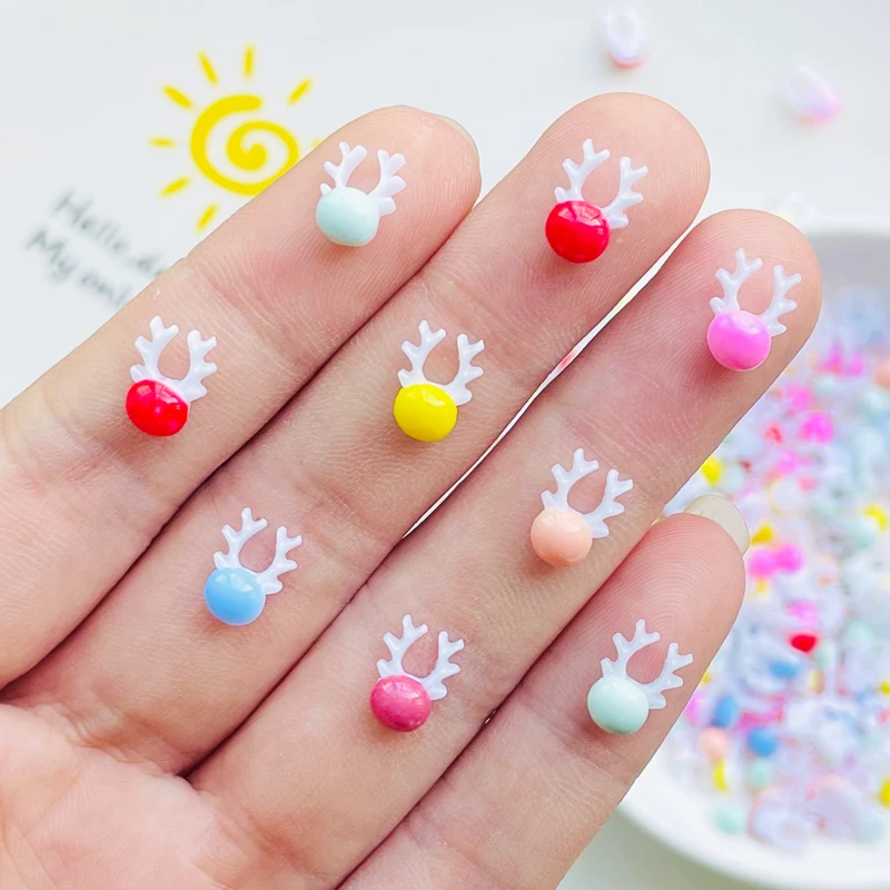 100 Pcs New Cute Cartoon Santa Mixed color Deer Head Resin Scrapbook Diy Jewelry Children Gift Hairpin Manicure Accessories B45