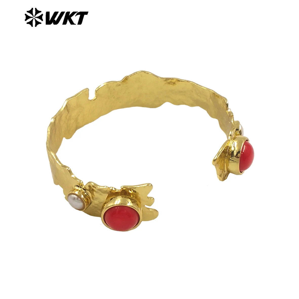 

WT-MPB110 High Quality Red Coral And Small Freshwater Pearl Bracelet With 18K Gold Plated Bangle For Women Wedding Jewelry