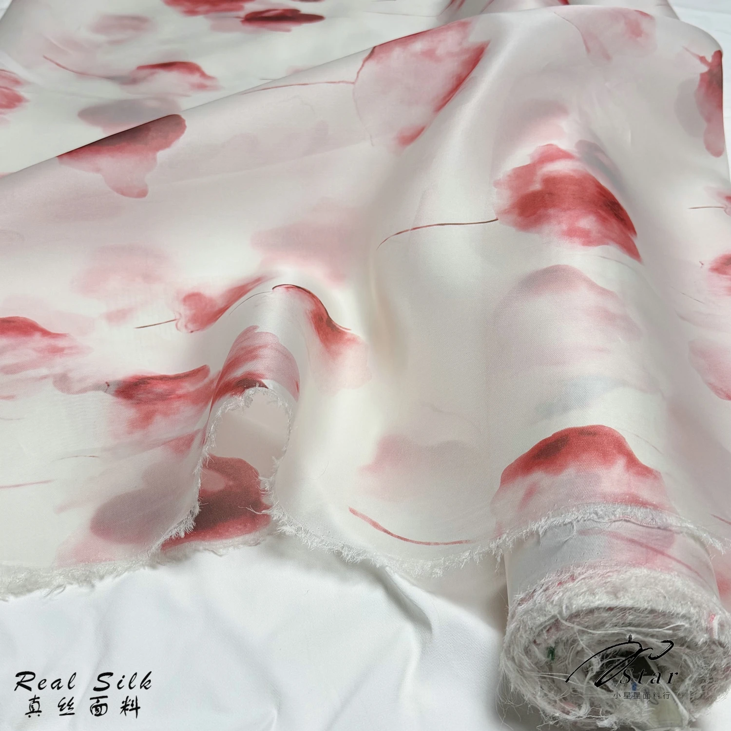 

Heavy Silk Satin Fabric New Chinese White Ink Blooming Flower Crisp Silk Fabric