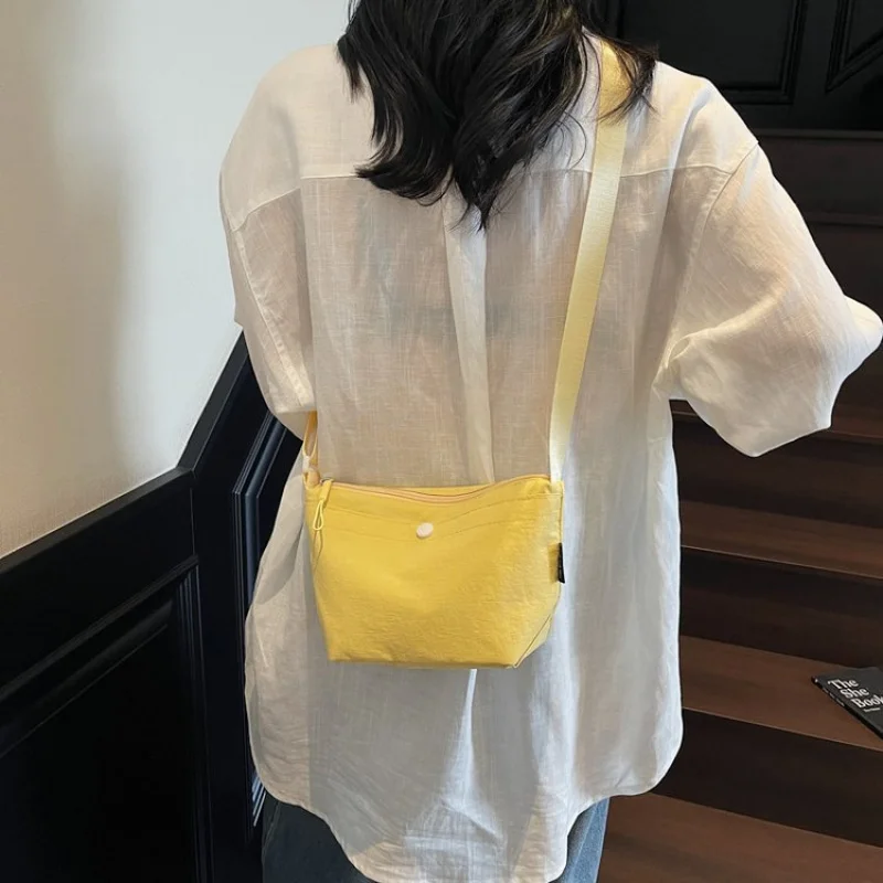 

Women High End Shoulder Bag With A Vintage Look And Fashionable Leather Material For Elegant Use