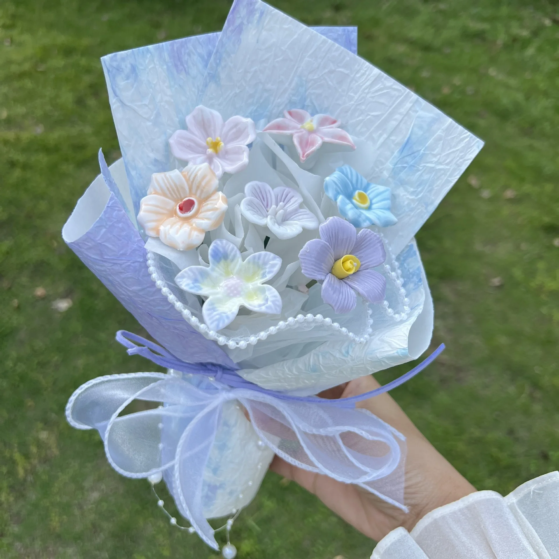 Kreativer Keramik-Blumenstrauß Mini Künstliche Blumen Freundschaftsgeschenk Raumdekoration Niedlicher Keramik-Bouquet – Detail 4