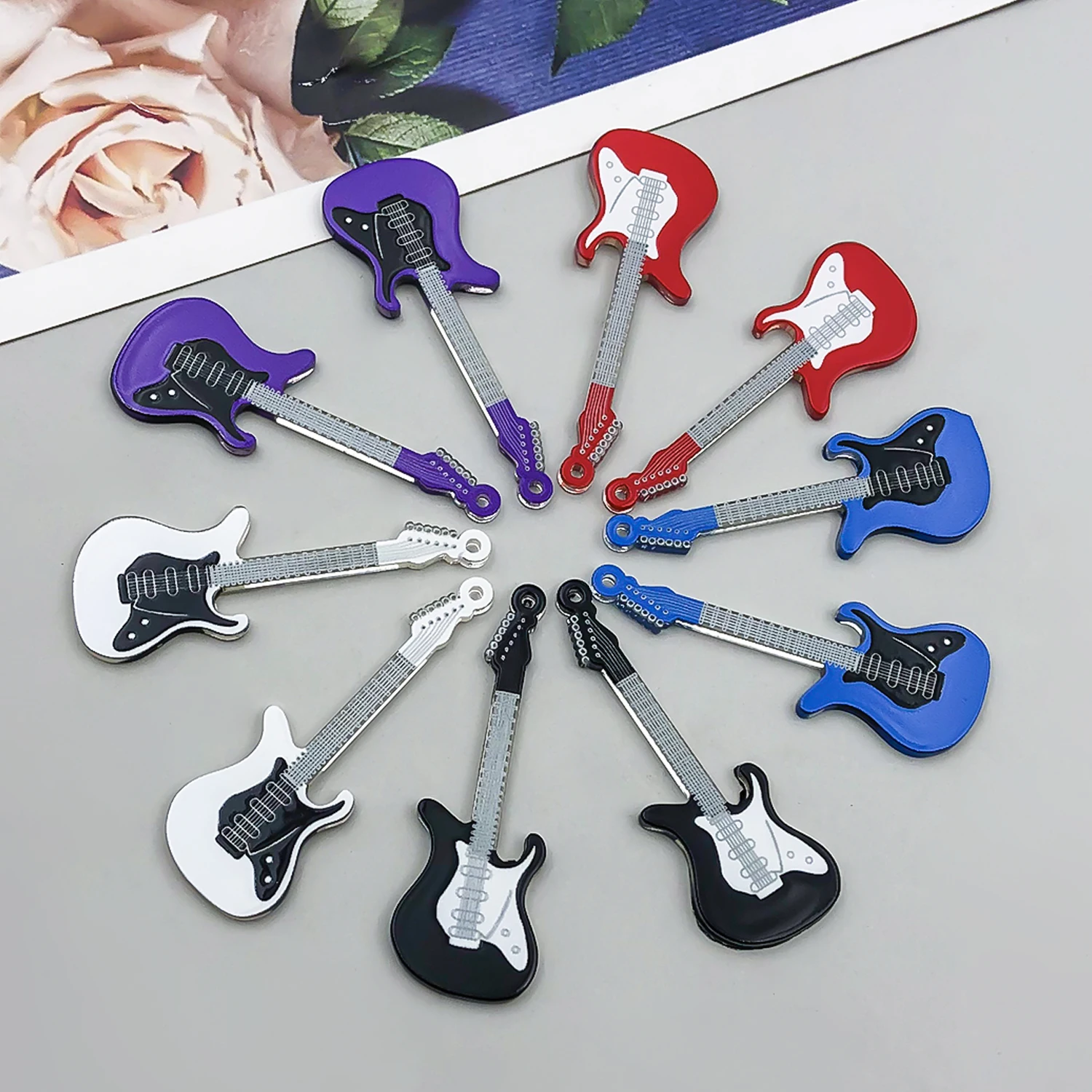 5 قطعة/10 قطعة الاكريليك الموسيقى الغيتار قلادة صنع المجوهرات Keychain بها بنفسك المفاتيح أقراط سحر للمجوهرات أساور قلادة