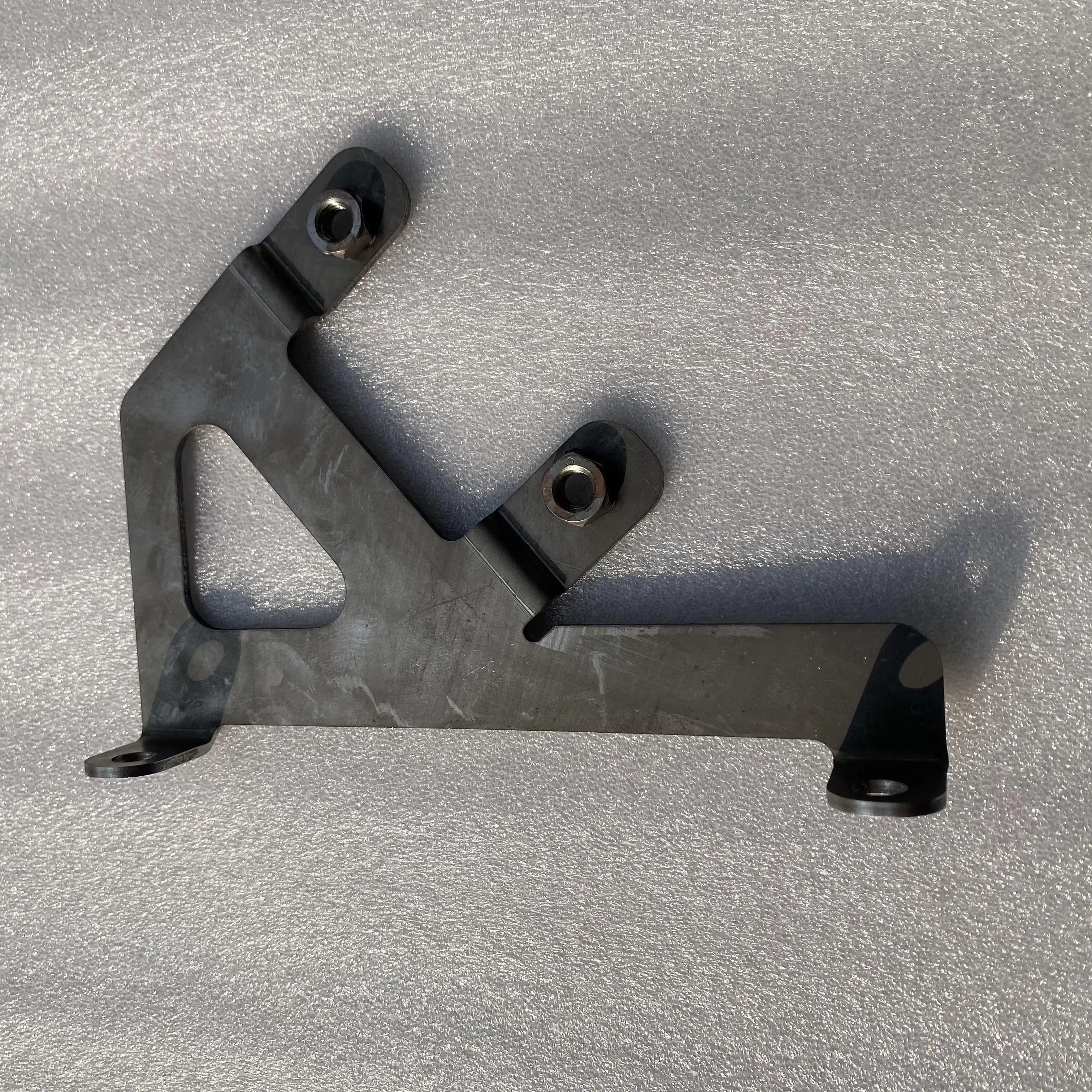 مولد الكمون الأصلي 3637140 أجزاء محرك آلات الكمون KTTA19 سباكة الوقود 3637140 قوس مصبوب #4