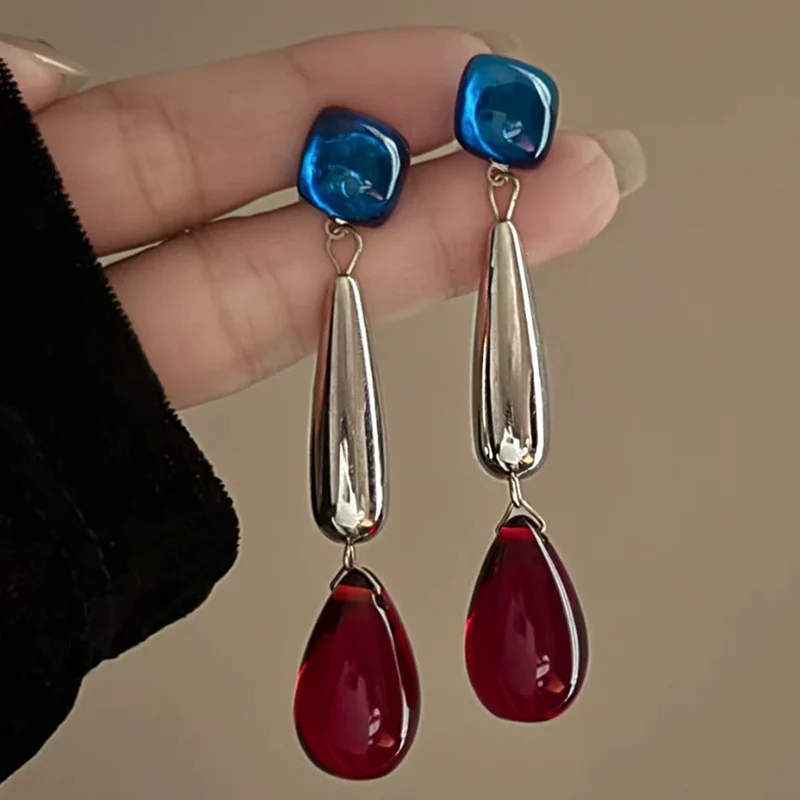 

Korea New Fashion Red Blue Color Water Drop Resin Metallic Long Earrings for Women Personality Chram Jewelry Gifts Daily Wear
