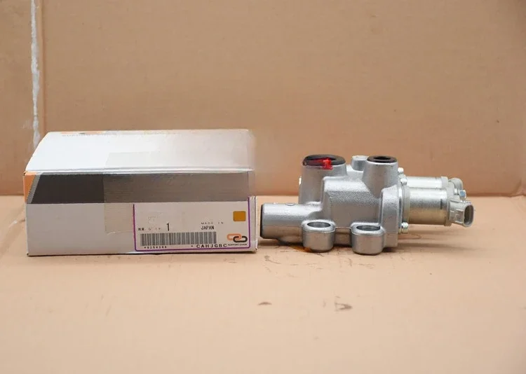 Excavator Hydraulic Pump Solenoid Valve Assembly Fittings ZX200-3/210/240/250/270-3