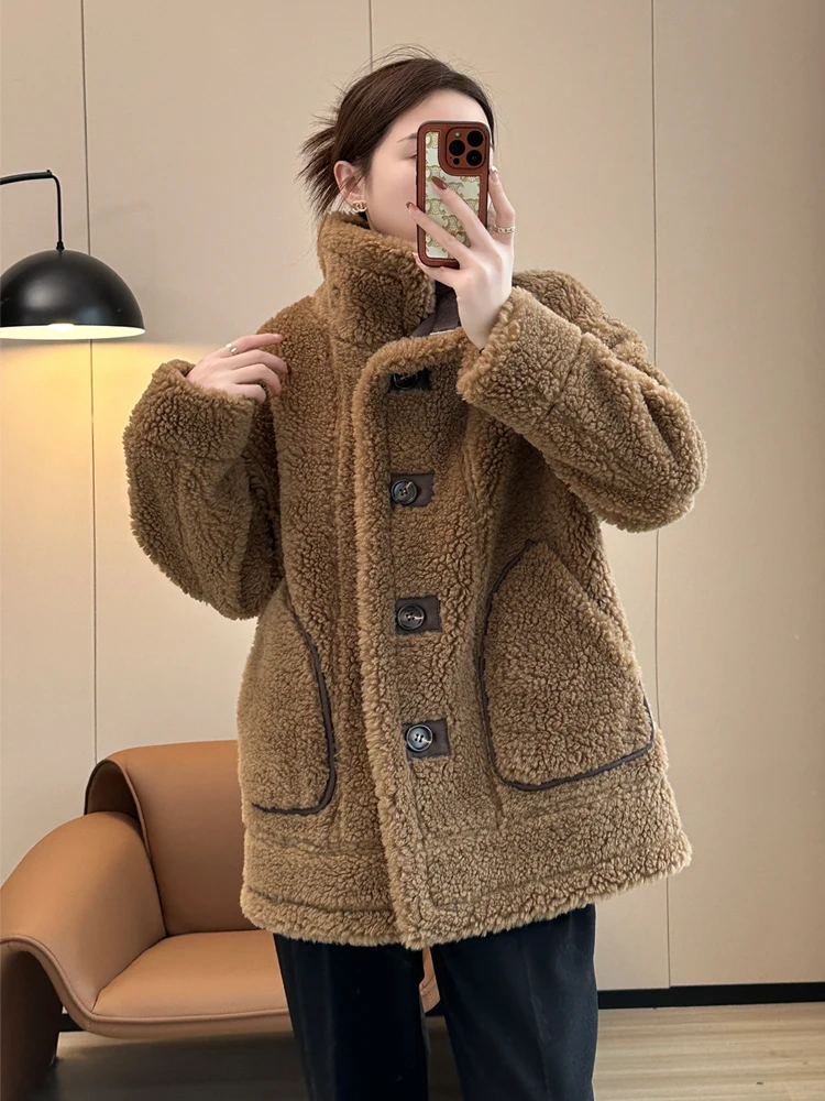 

Двусторонняя замшевая шуба из овчины для женщин, зимняя утепленная куртка из меха ягненка, корейский стиль, для повседневной носки, модная, с длинными рукавами