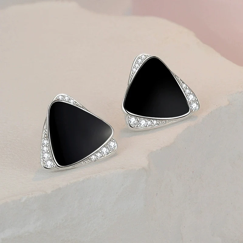 Temperament Triangle Earrings New Trendy High-end Minimalist Black Ear Stud For Women Retro Style Earring Jewelry KOFSAC