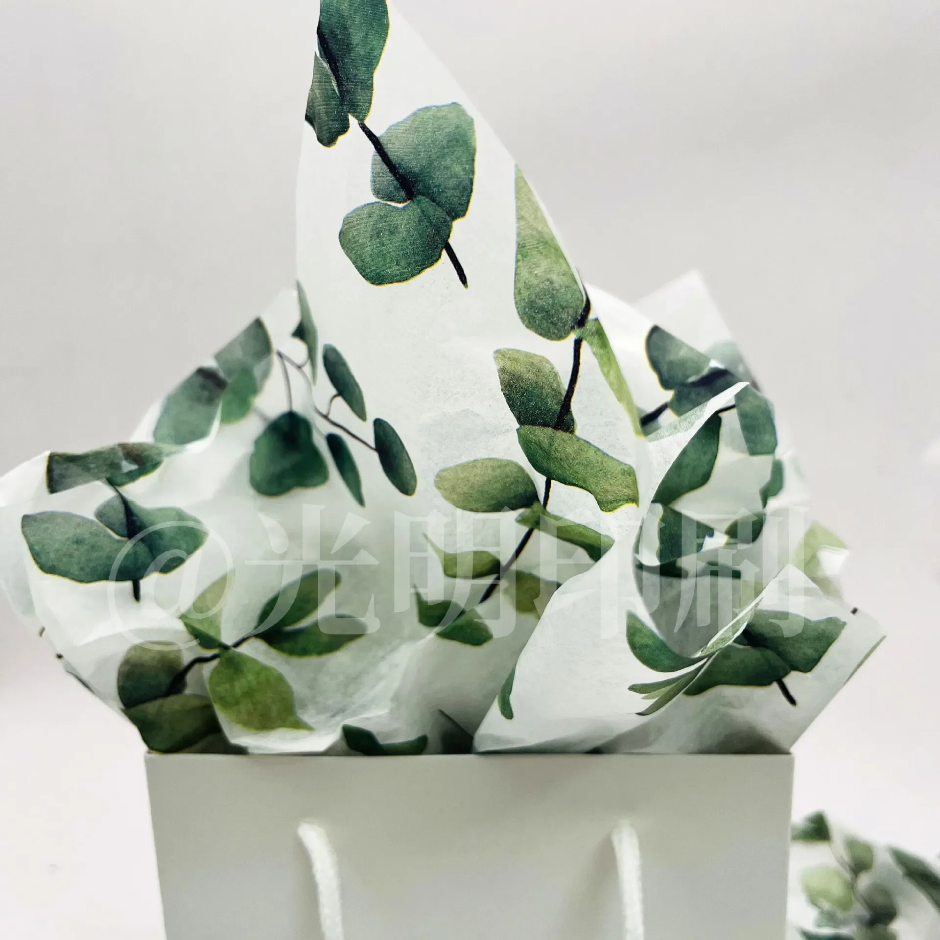 50x70cm Wild Forest Eucalyptus Leaf Snow Pear Paper Green Pattern Cutting Flowers Gift Box Tissue Paper Clothing Wrapping Paper