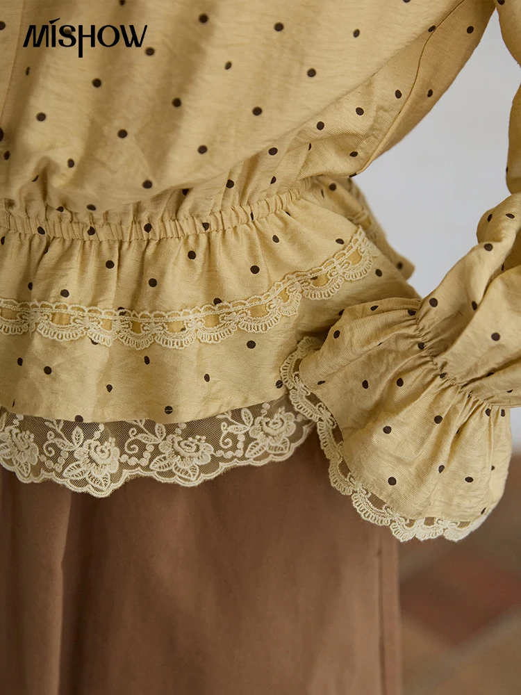 MISHOW Herfst gele stippen linnen blouse 2025 herfst kanten V-hals commuter top flare mouw elastische taille shirts MXE42X1975