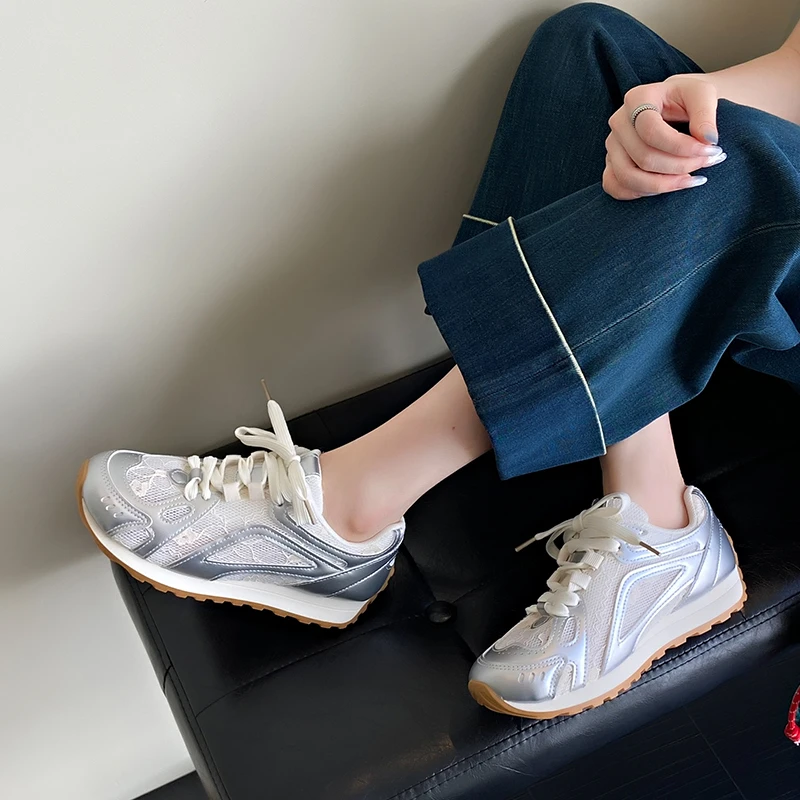 

2025 женская обувь, весенне-осенняя новая модная удобная повседневная обувь, увеличивающая рост, дышащие сетчатые кружевные нескользящие кроссовки на платформе