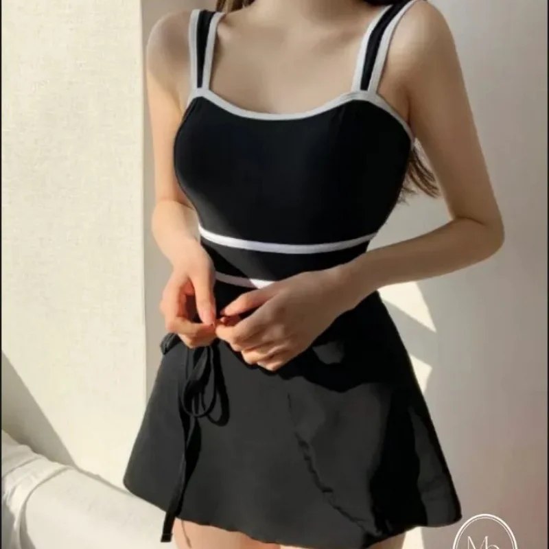 Women's Two-Piece Swimsuit Black Strapless Triangle One-Piece Skirt Style Thermal Spring Belly Covering Slimming Design