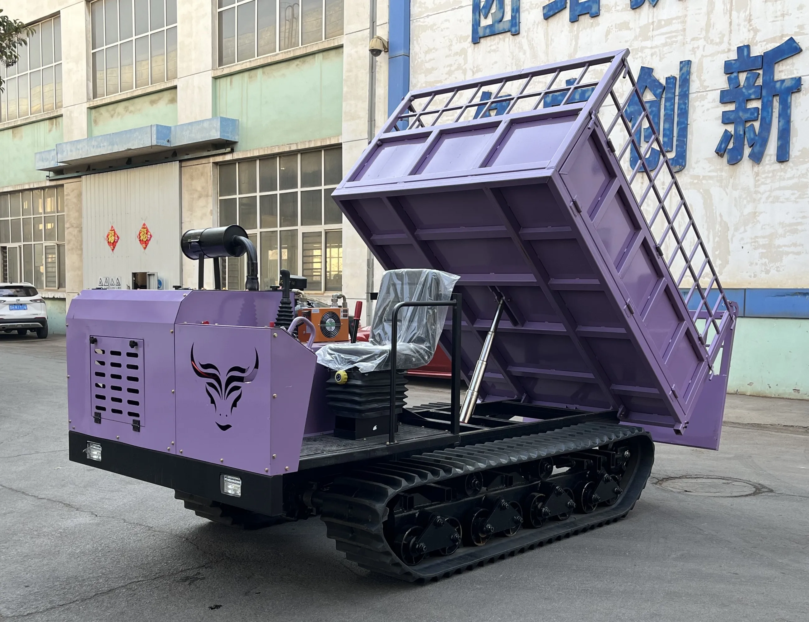 Customized Diesel Engine 5T All Terrain Crawler Transporter Continuously Variable Transmission Track Dumper For Farm Constructio