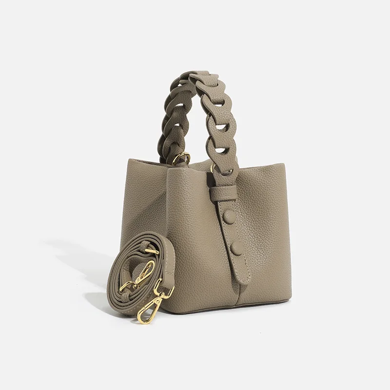 

New soft leather vegetable basket, high-end commuting shoulder messenger bag, mini bucket handbag.