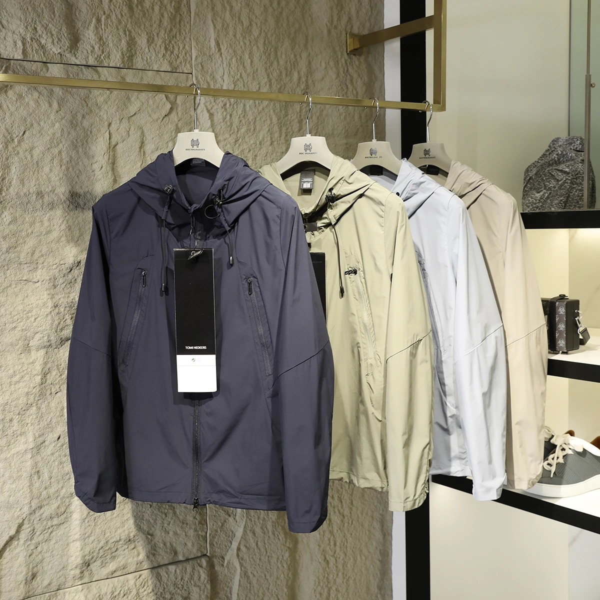 

Spring and summer new outdoor thin sunscreen three-proof breathable jacket