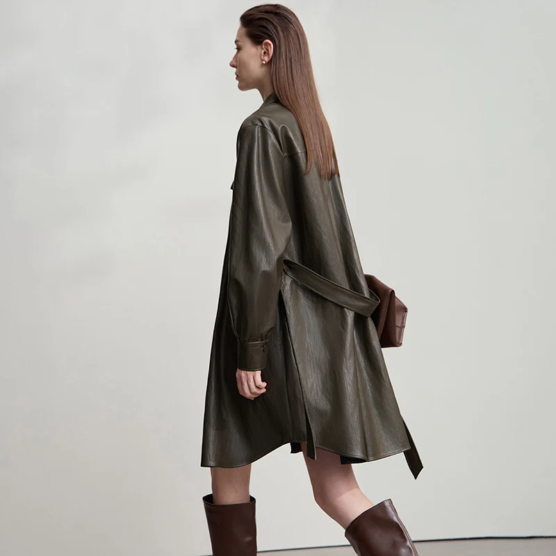 Amii レディースレザージャケット 2025年秋新作 レトロモダン レディース服 ベルト付き ルーズ ロングスリーブ レザージャケット レディース 12553042