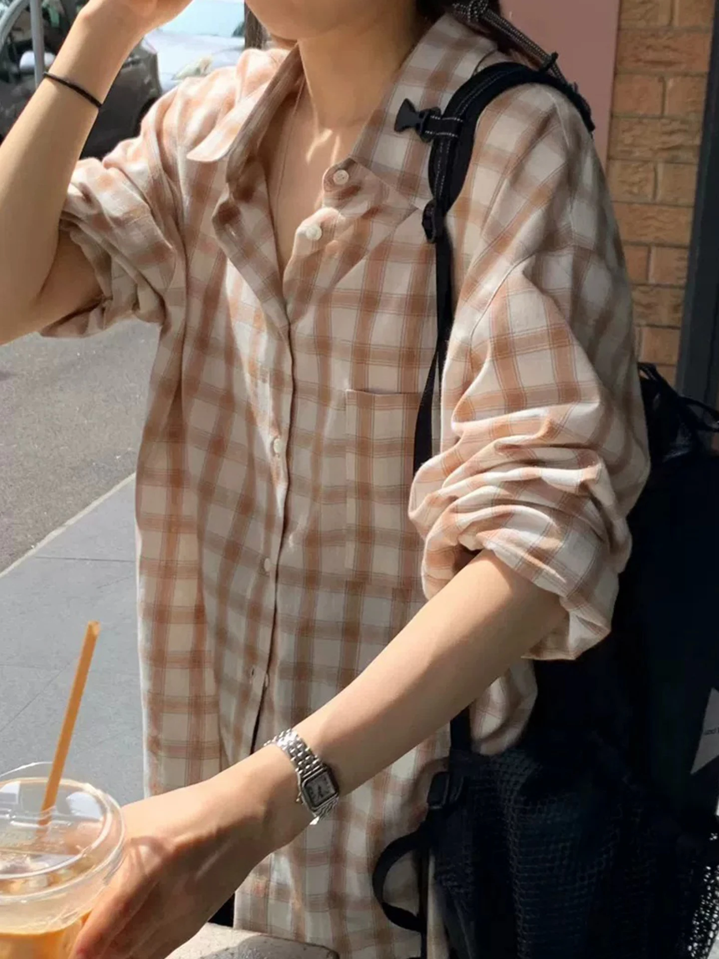 

Розовая хлопковая рубашка в клетку, женская свободная рубашка с длинными рукавами, весенне-летняя повседневная рубашка в корейском стиле с накладными карманами, не подчеркивающая возраст