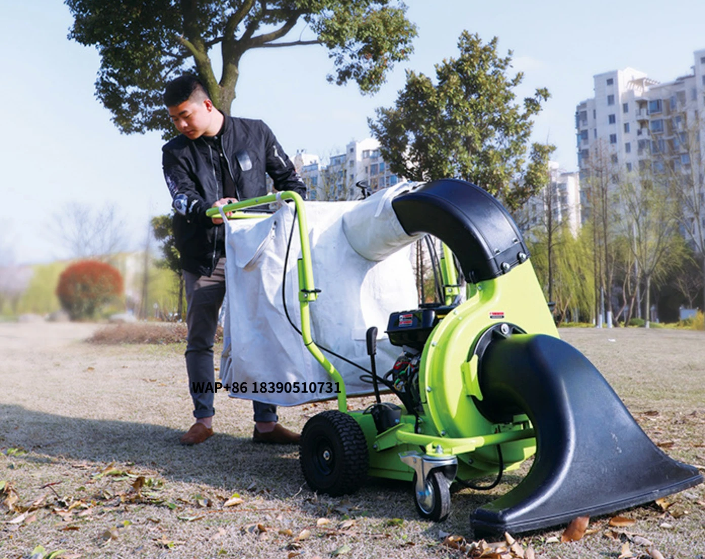 

Handheld Leaf Dust Collector Cleaner / Leaf Blowing Machine /Leaf Machine for Outdoor Cleaning