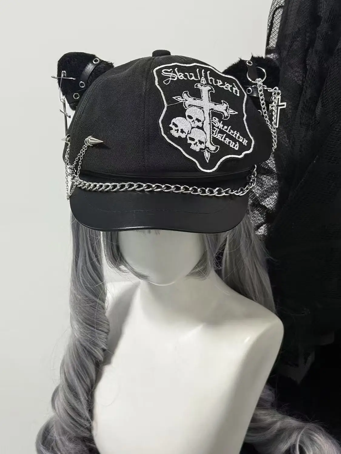 Harajuku Gothic Skull Cross Cat Ear Sun Hat Women Punk Rivet Y2K Girls Accessories Subculture Metal Chain Painter Cap