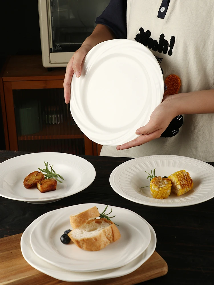 

Элегантная круглая тарелка для салата и пасты в итальянском стиле, с высокой эстетической ценностью, простой дизайн, подглазурная роспись, посуда для ужина