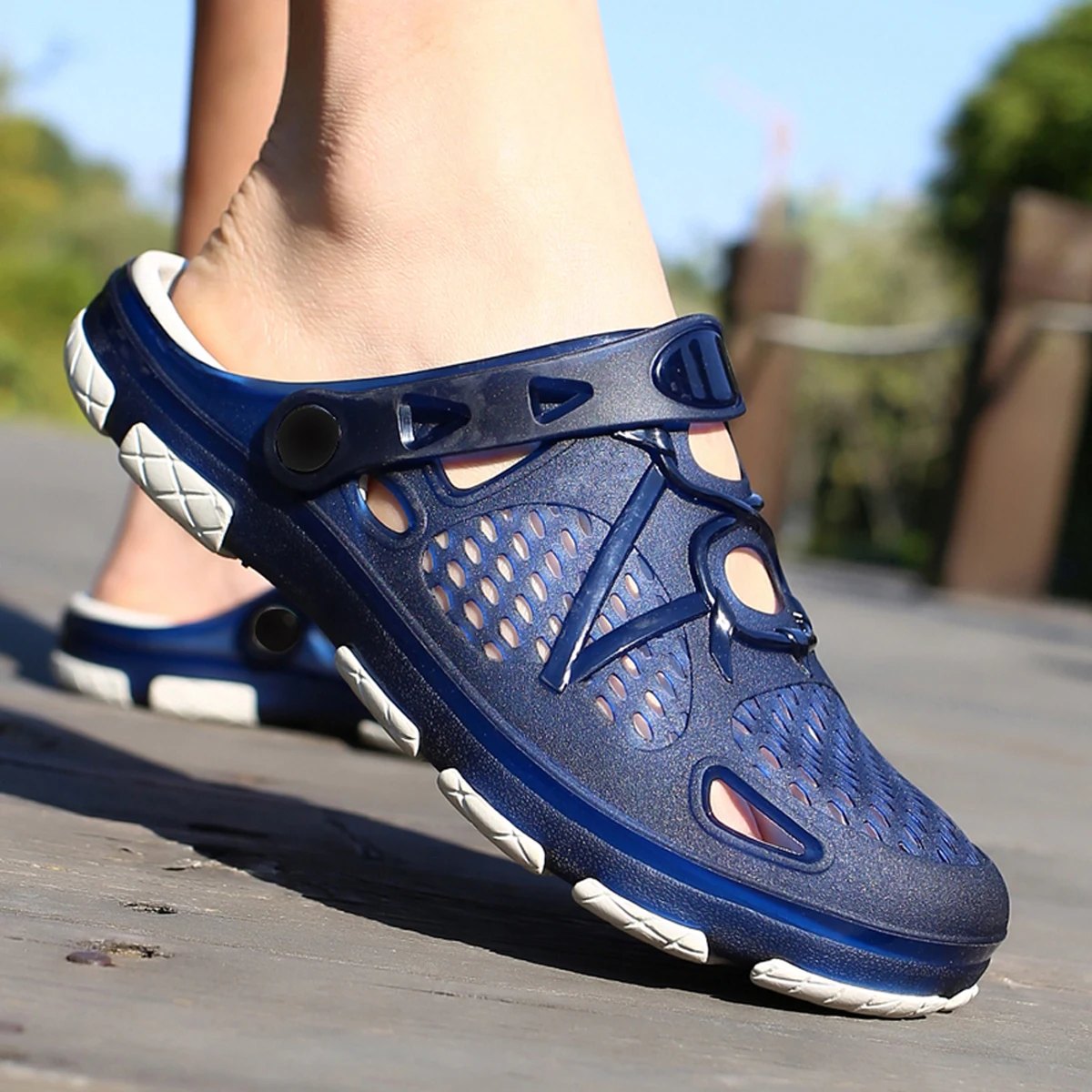 Men's Fashion Shoes Slip On Breathable Mesh Sneakers Comfortable  Sports Casual Loafers for Spring Autumn Winter