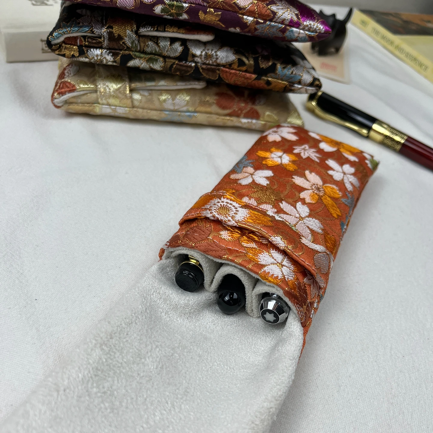 

Handmade Original Personalized Damask Pen Bag 3-pack Pen Bag Pen Bag Protective Cover Portable Pen Cover Pencil Case Cute Bag