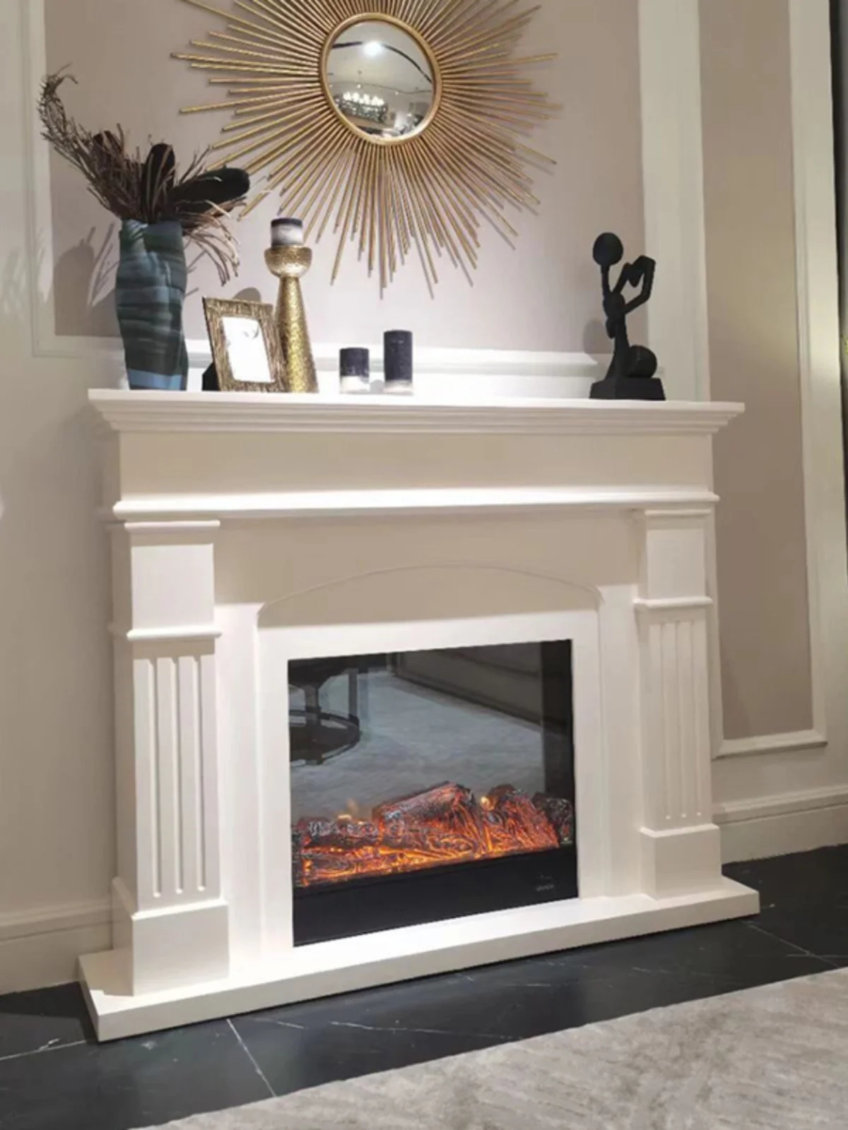 خزانة مدفأة كهربائية من الخشب الصلب غير رسمية أمريكية معاصرة لتدفئة النار الأوروبية للأثاث المنزلي