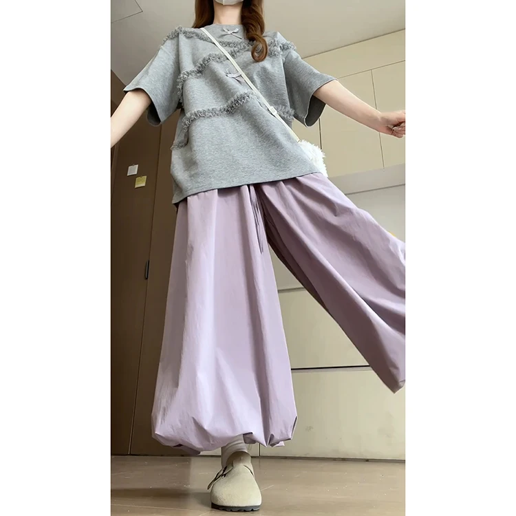 กางเกงขายาวทรงหลวม สไตล์คลาวด์ฟีลลิ่ง สำหรับผู้หญิง ฤดูร้อน 2025 รุ่นใหม่ ไซส์เล็ก ช่วยให้ดูผอมลง ลายดอกไม้